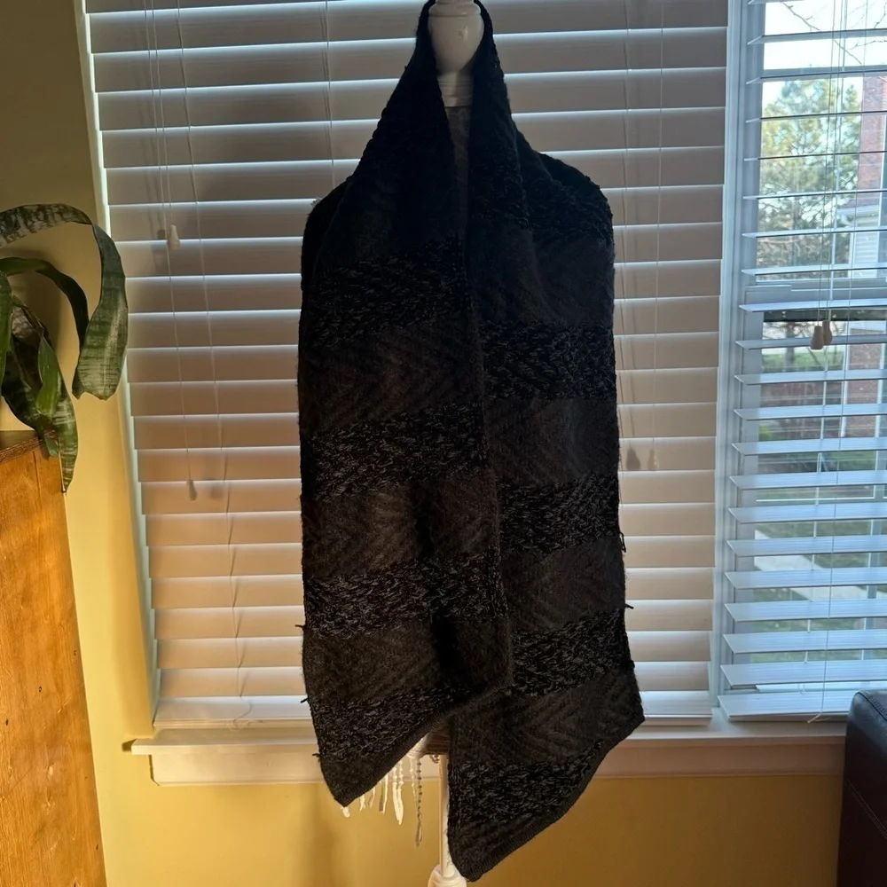 Rebecca Minkoff Blocked Yarn Muffler Cozy black scarf tonal patterns 11”x80”